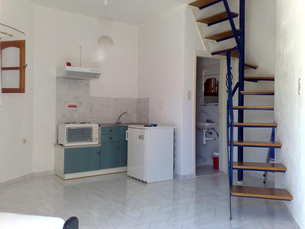 Azolimnos Bay Aparthotel Exteriör bild